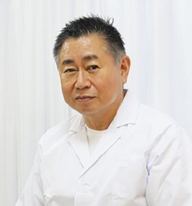 院長　井上 厚二